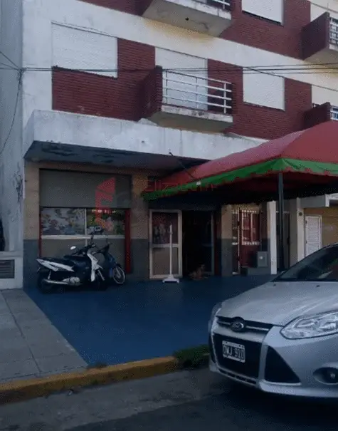 Local en Santa Teresita - Imagen 2