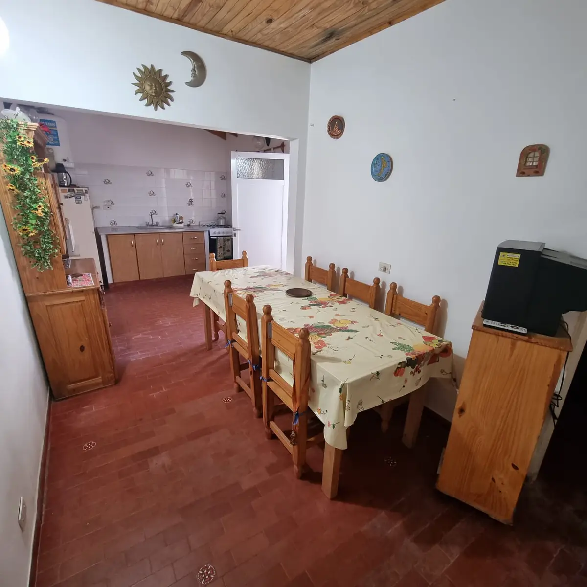 Casa en Venta – Calle 6 e/ 41 y 42, Santa Teresita - Imagen 2