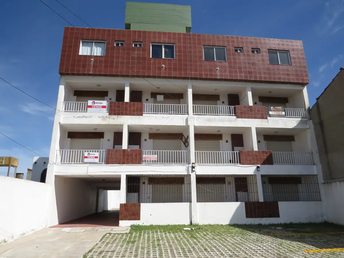 DUPLEX ANUAL EN COSTANERA - Calle Costanera N°1051 e/ 22 y 24,  Las Toninas
