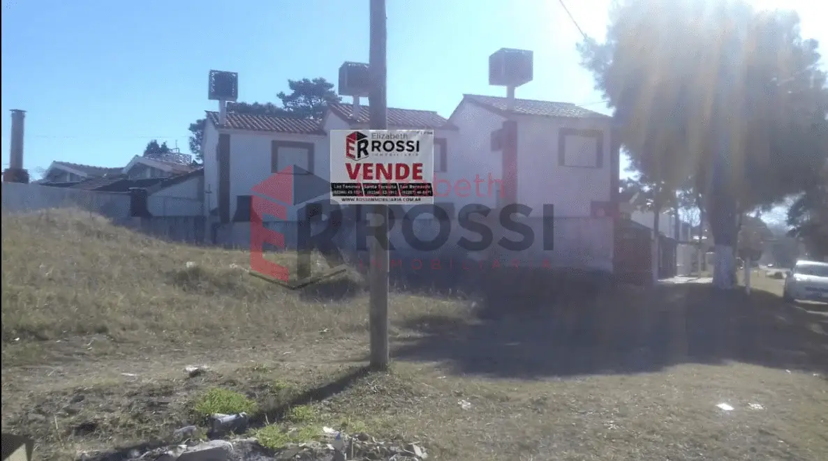 Lote Céntrico a 3 Cuadras del Mar – Calle 40 Esq. 5, Las Toninas - Imagen 2