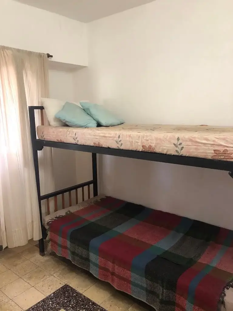 Casa Esquinera con Cochera y Galería Nueva – Calle 14 esq. Av. 7, Las Toninas - Imagen 9