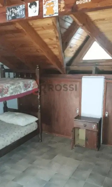 Chalet con Parque y 3 Dormitorios – Calle 54 N° 978, Costa Chica - Imagen 1