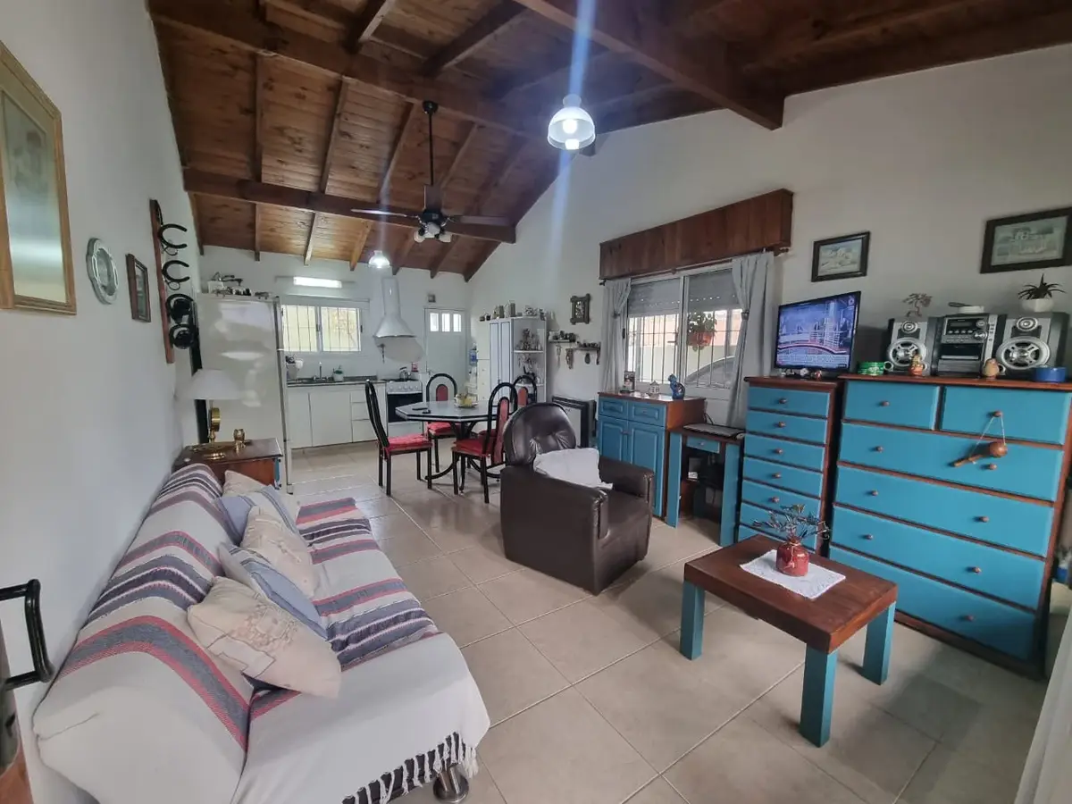 EXCELENTE CASA PARA VIVIR O VACACIONAR!!- calle 48 N°650 e/11 y 13 - Imagen 8